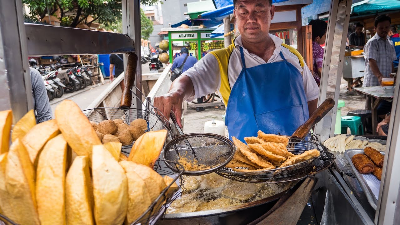 Indonesian Street Food Tour Of Glodok Chinatown In