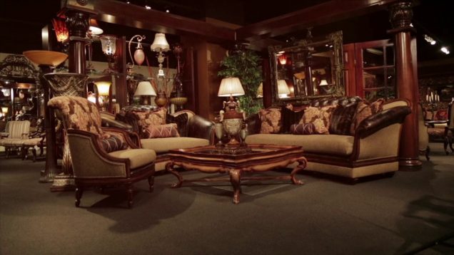 High-End-Old-World-Sofas-Old-World-Furniture-Travilion.jpg