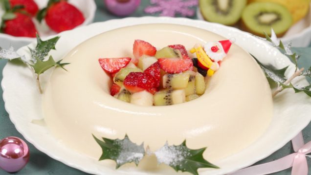 Bavarian Cream Recipe (Christmas Wreath Shaped Gelatin Dessert) | Cooking with Dog
