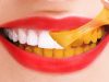 30 LIFE HACKS FOR A HOLLYWOOD SMILE